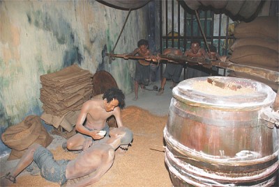 Hầm xay lúa nhà tù Côn Đảo Hầm xay lúa nhà tù Côn Đảo