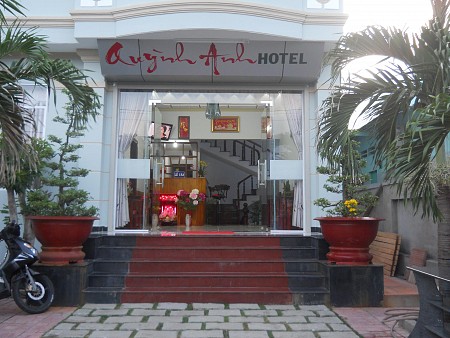 Khách sạn Quỳnh Anh