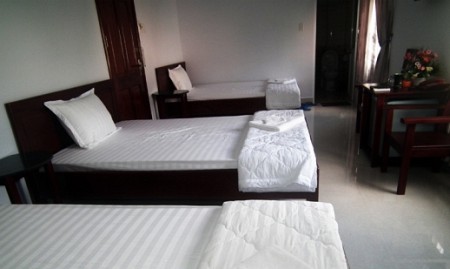 Khách sạn Quỳnh Anh