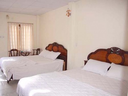 Khách sạn Thiện Tân