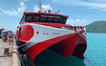 2.	 Phương tiện đi lại khi đi thăm quan Côn Đảo - Ảnh 1