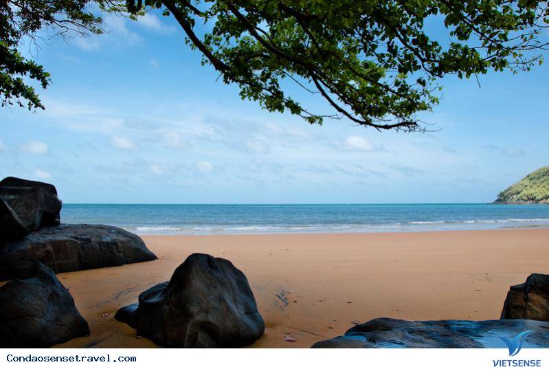 Côn Sơn - hòn Bảy Cạnh - hòn Cau Côn Sơn - hòn Bảy Cạnh - hòn Cau