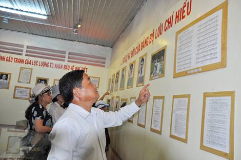 Ngày Giỗ Chung Tri Ân Các Liệt Sỹ Tại Côn Đảo - Ảnh 1 Ngày Giỗ Chung Tri Ân Các Liệt Sỹ Tại Côn Đảo - Ảnh 1