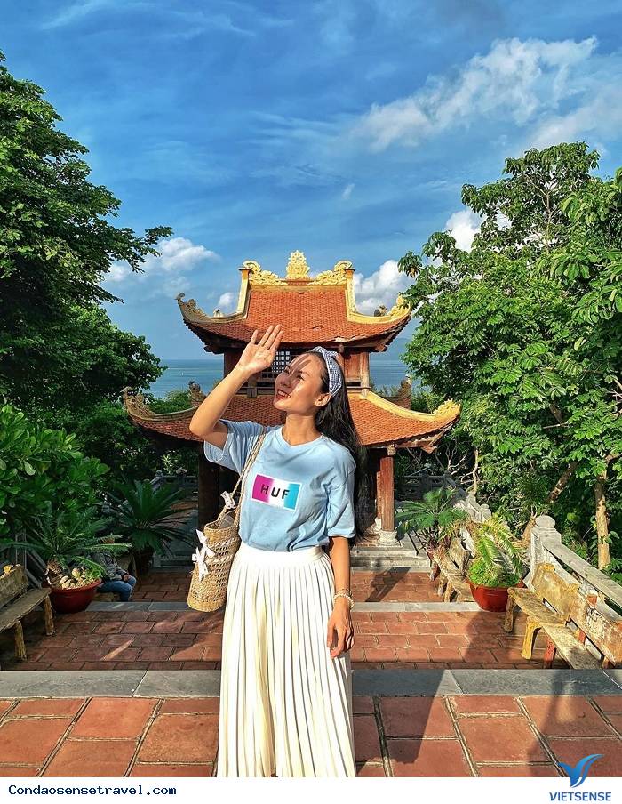 Tại các điểm di tích lịch sử Tại các điểm di tích lịch sử