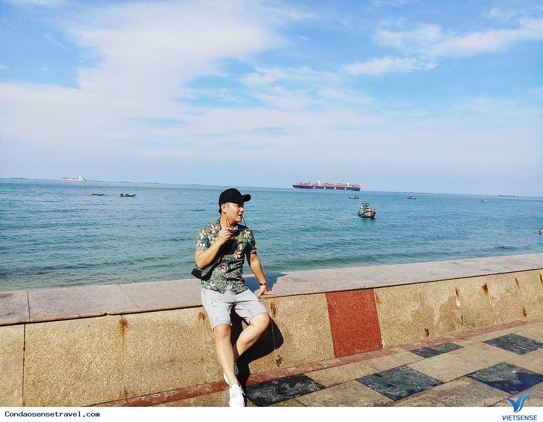 Trang phục khi đi chơi - Ảnh 1