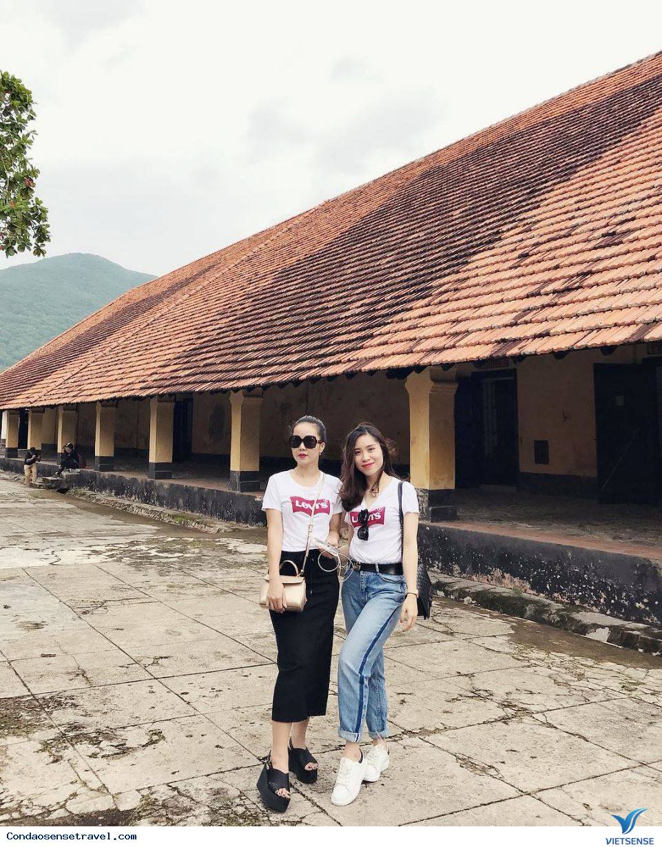 Trang phục khi tham quan di tích lịch sử Côn Đảo - Ảnh 2